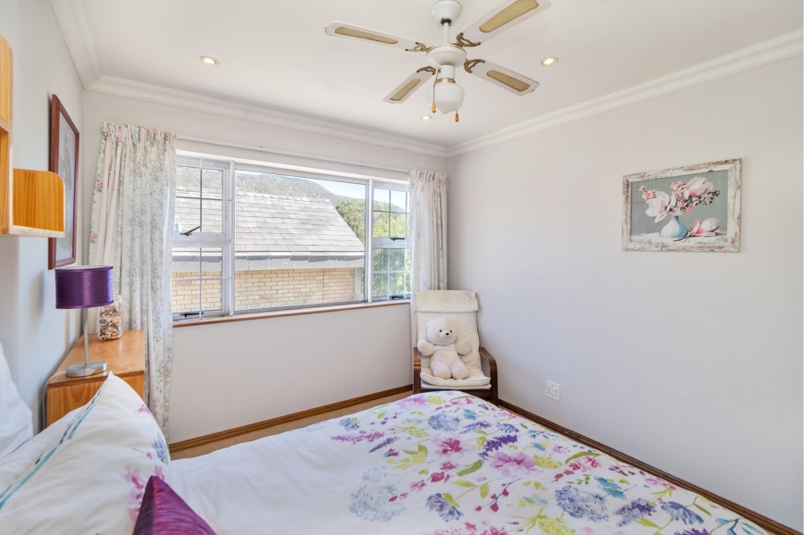 4 Bedroom Property for Sale in Fish Hoek Western Cape